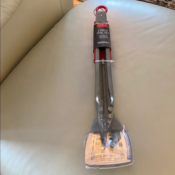 2 Piece Grill Set - Picture 2 of 6